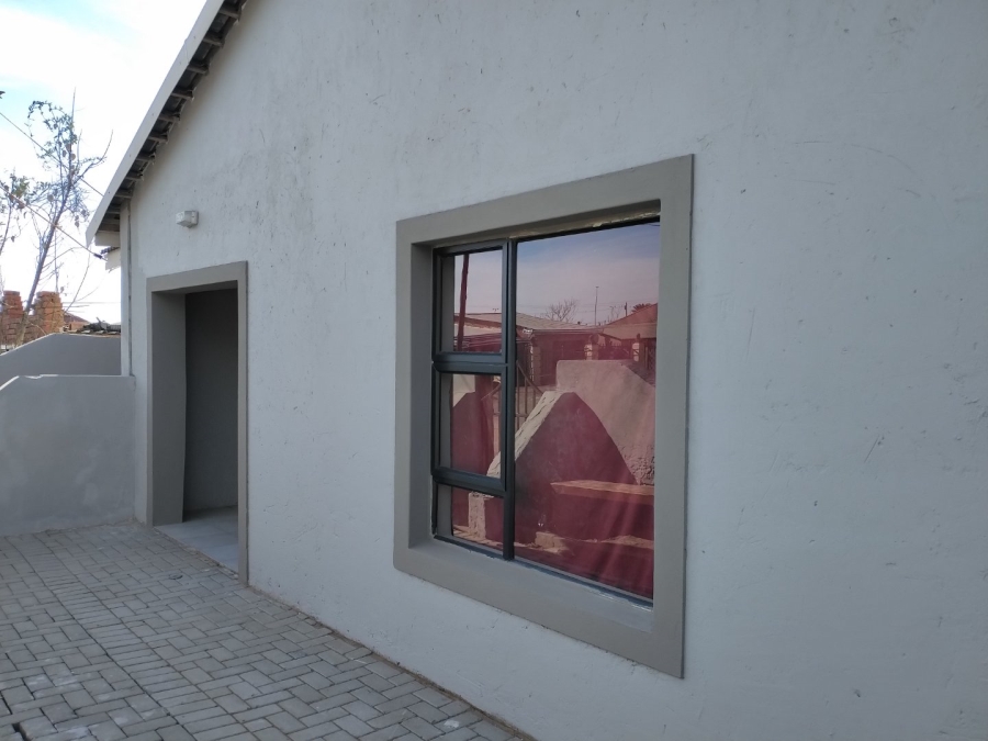 3 Bedroom Property for Sale in Kagisanong Free State
